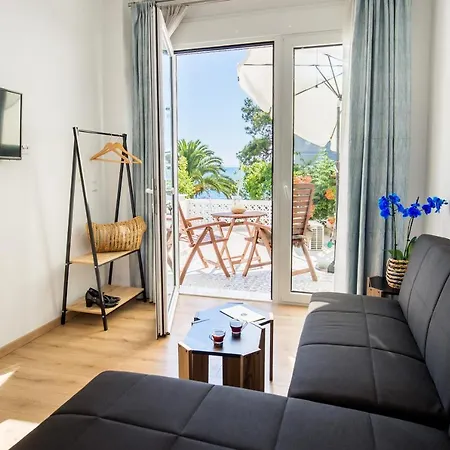 Malama S Beach House 公寓 *