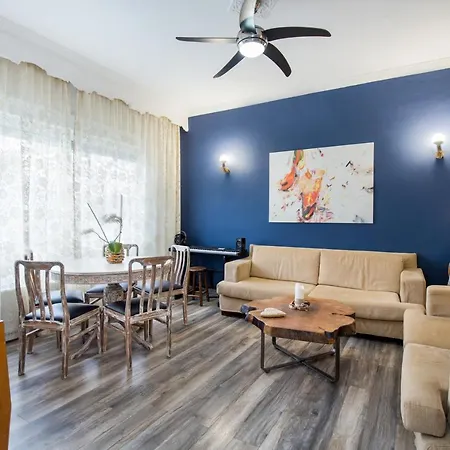 Malama S Beach House *